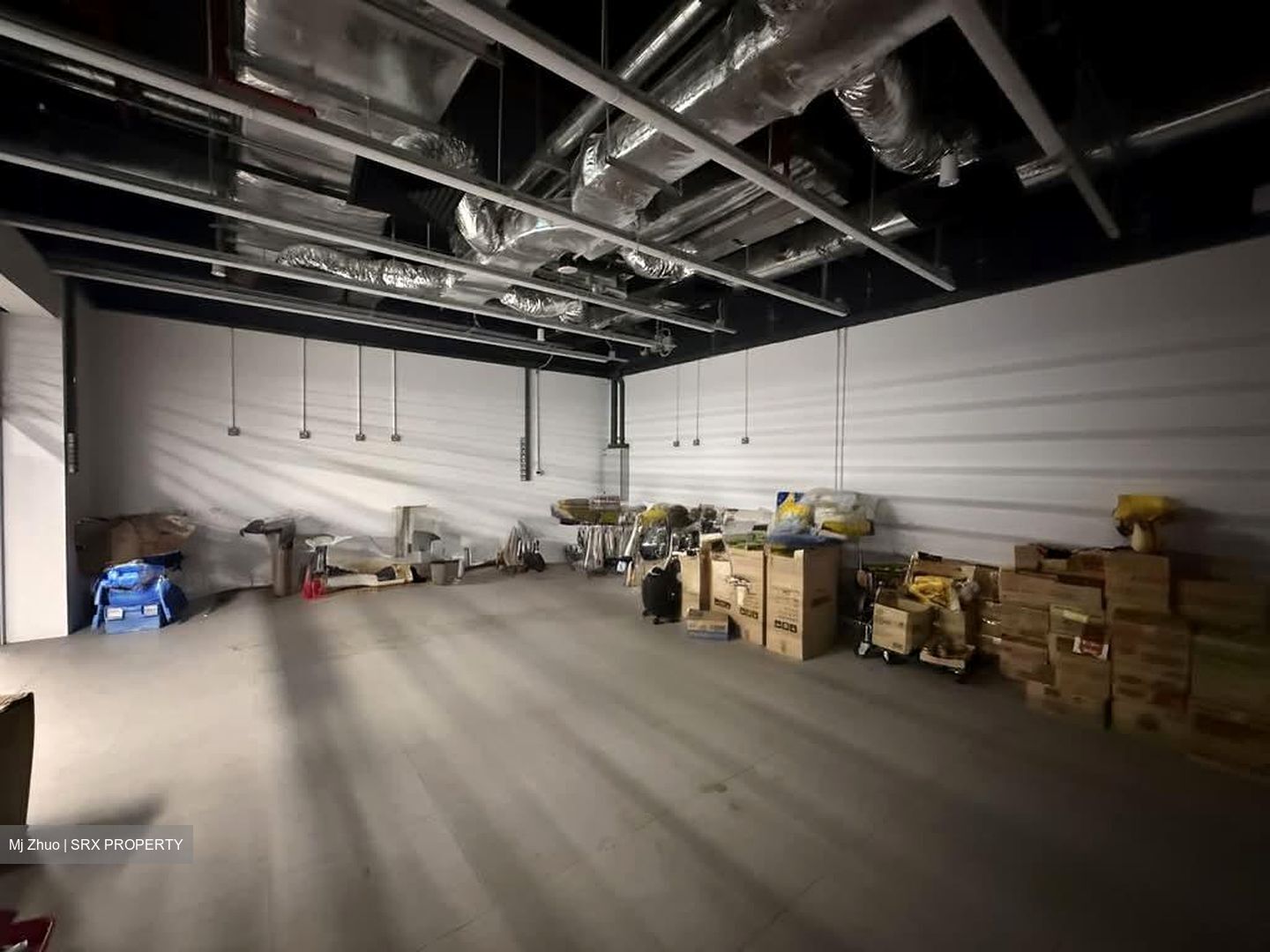 Club Street (D1), Retail #540169971